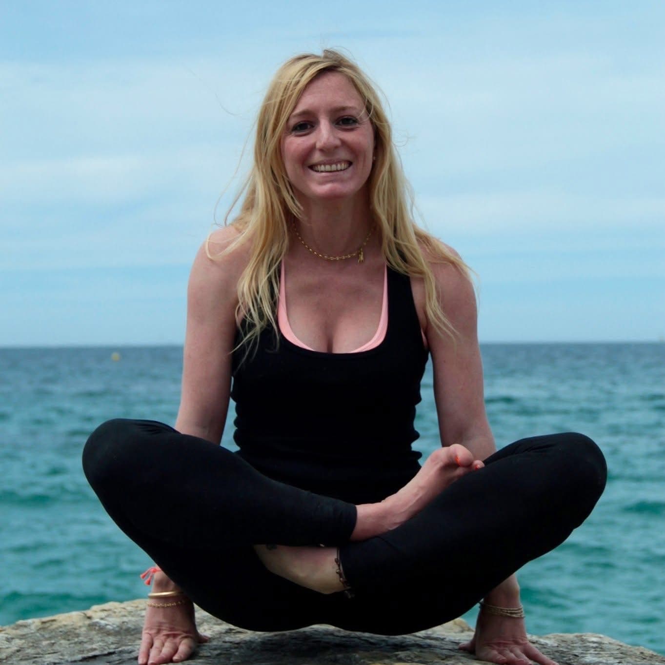 Yoga Expert in Switzerland - Sarah Delouard