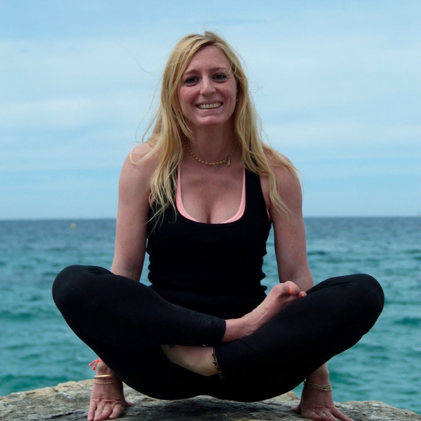 Yoga Expert in Switzerland - Sarah Delouard